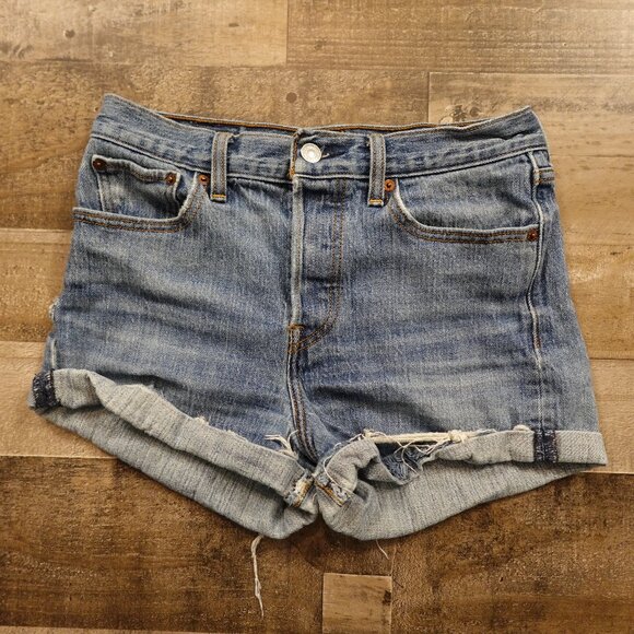 Levi’s 501 Denim Shorts Women’s 28 Light Wash Cutoff Vintage White Oak Cone - Picture 1 of 11